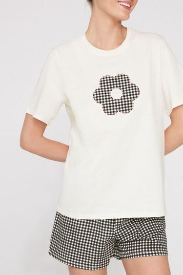 Short-Sleeved Short Pyjamas with Flower Patch