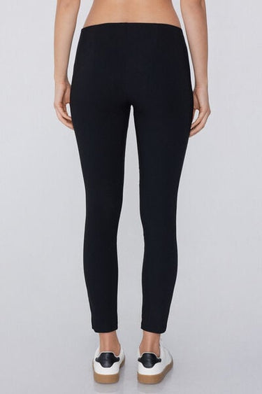 Viscose Capri Trousers with Small Slits