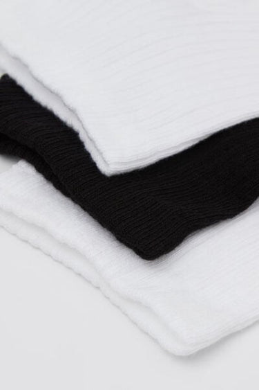 3 Pairs of Women’s Very Short Patterned Socks in Ribbed Cotton