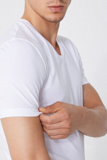 V-Neck T-Shirt in Organic Stretch Cotton