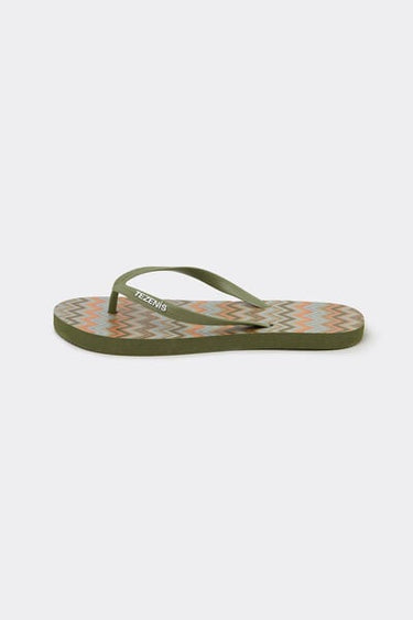 Patterned Flip Flops