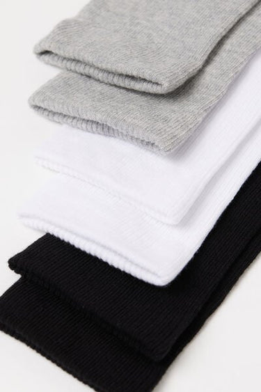 3 Pairs of Women’s 3/4 Length Ribbed Cotton Socks