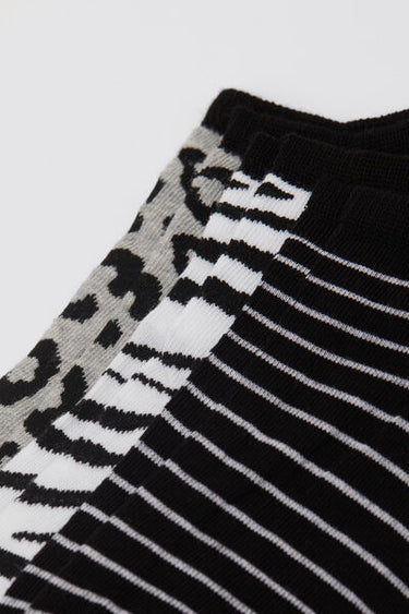 3 Pairs of Women's Patterned Cotton Socks